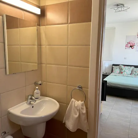 Tamaldi Side Sea View - New Renovated! Villa Paralimni