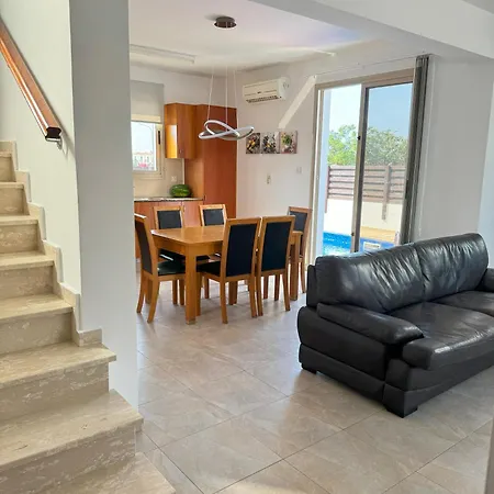 Tamaldi Side Sea View - New Renovated! * Paralimni