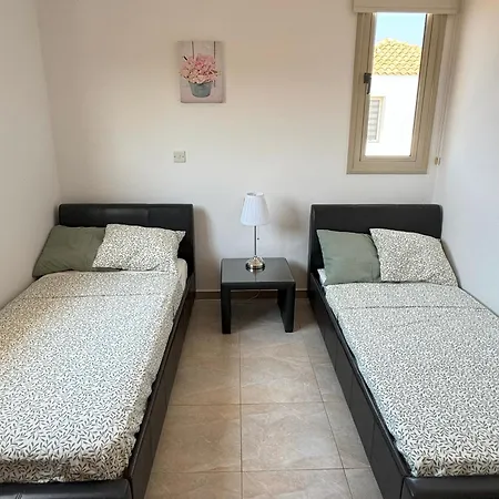 Tamaldi Side Sea View - New Renovated! * Paralimni