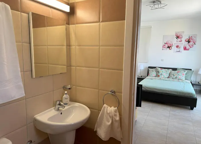 Tamaldi Side Sea View - New Renovated! וילה פאראלימני